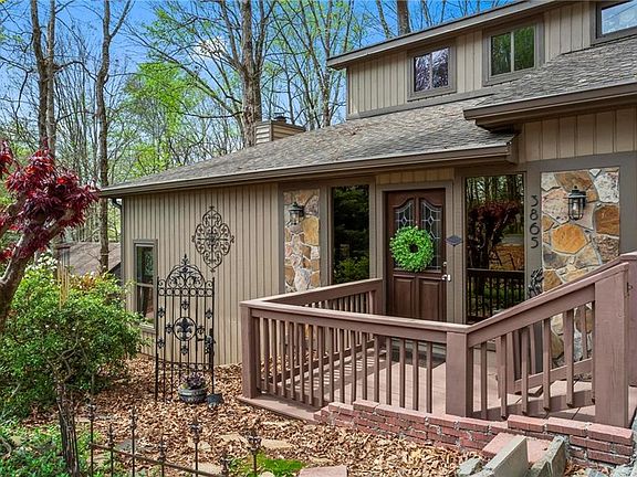 3rd image of 3865 Mabry Rd NE