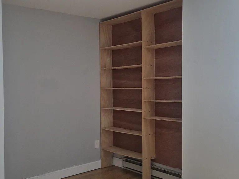 18-20 Somerville Rd #1 — Photo 11