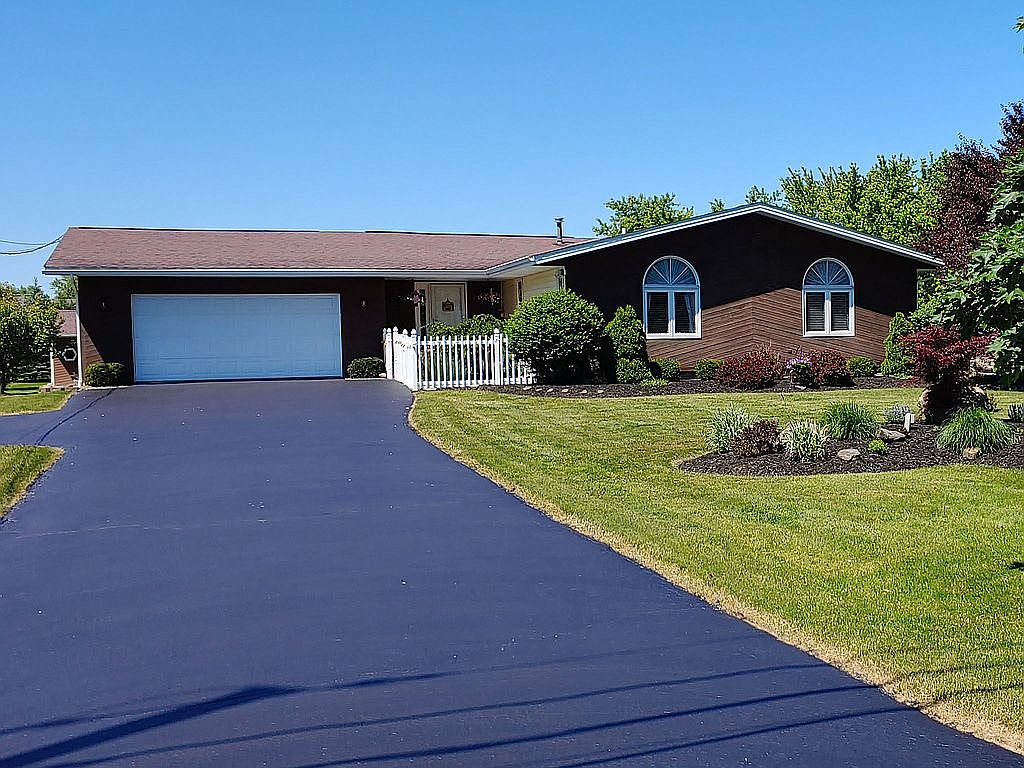 12 Brunck Rd, Lancaster, NY 14086 Zillow