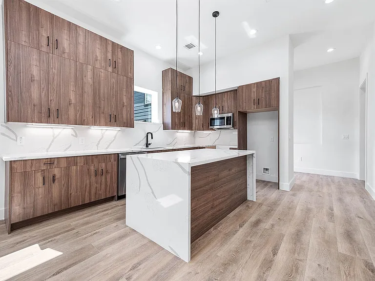 3619 Bremond St — Photo 11