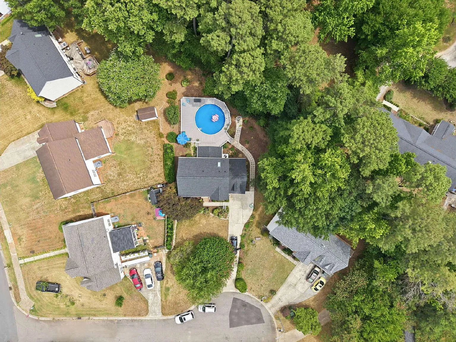 3 bed, 2.5 bath, 2186 sqft, $2,650 — Photo 3