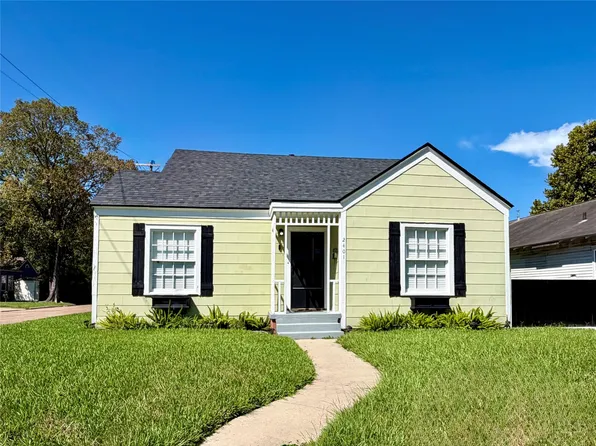 2401 Centennial St, Liberty, TX 77575