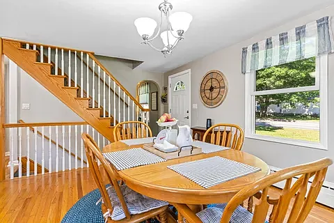 210 Summit St — Photo 14