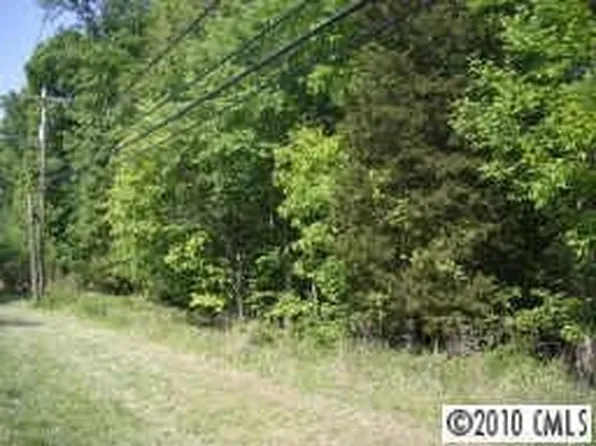 349 Sardis Rd N, Charlotte, NC 28270