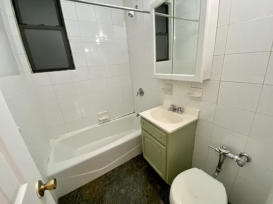 Rented by Highline Residential | media 15