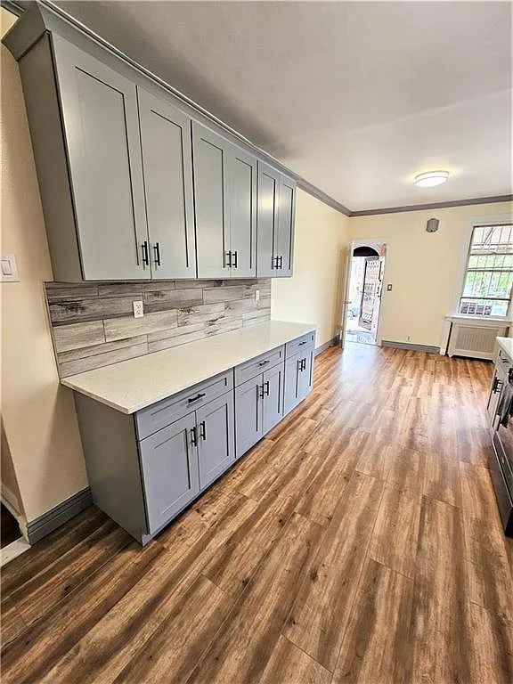 3 bed, 2.0 bath, 2173 sqft, $3,500 — Photo 4