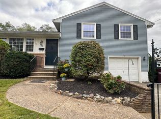 518 8th St, Riverside, NJ 08075