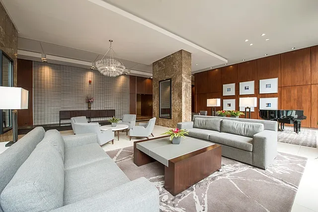 655 W Irving Park Rd #4910 — Photo 14