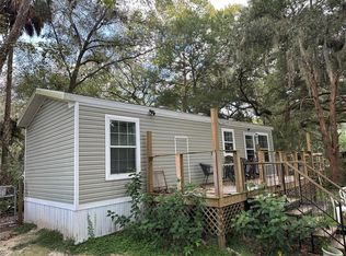 16987 SE 65th St, Ocklawaha, FL 32179