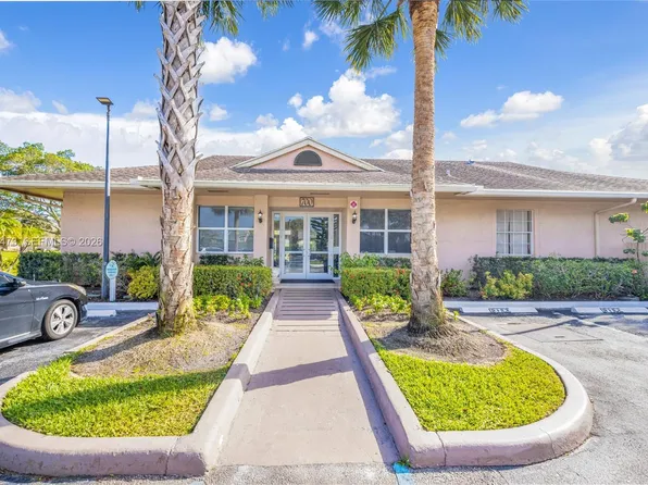 680 Cypress Club Way #I10, Deerfield Beach, FL 33064