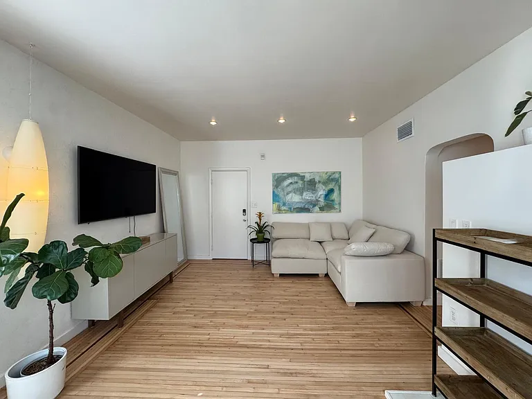 815 Euclid Ave #10 — Photo 15