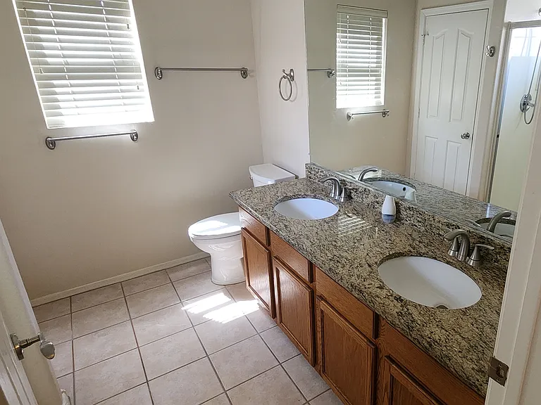 21616 N 46th Pl — Photo 10