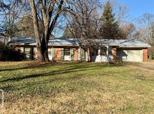 2001 Broadmoor Dr, Jonesboro, AR 72401