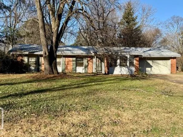 2001 Broadmoor Dr, Jonesboro, AR 72401