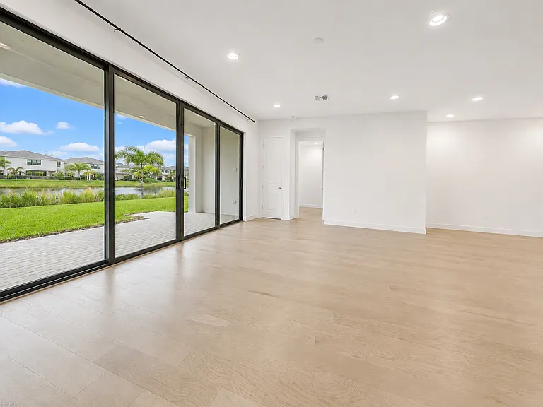 20406 Estero Crossing Blvd — Photo 38