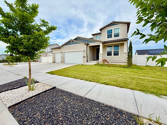 2nd image of 6446 N Pine Tree Way