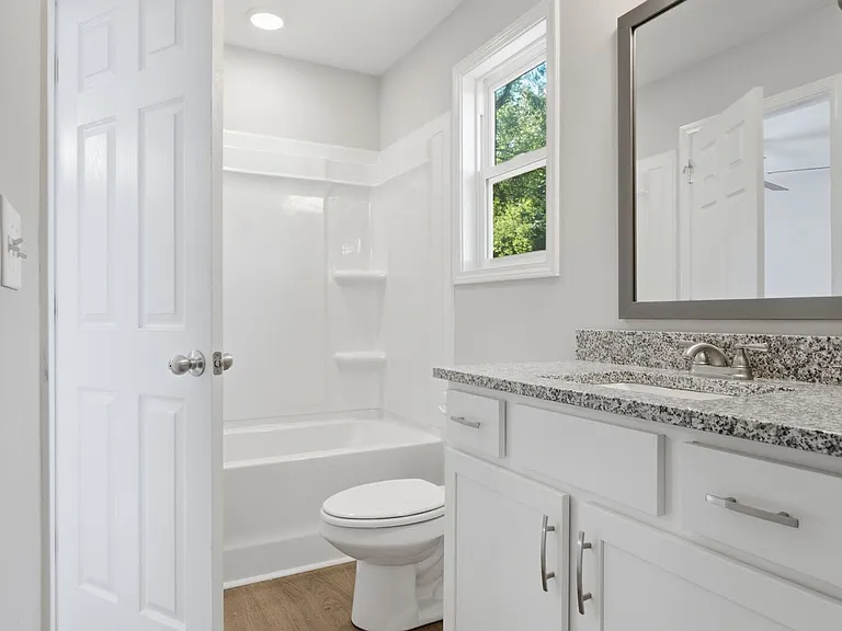 222 Cave St #B — Photo 14