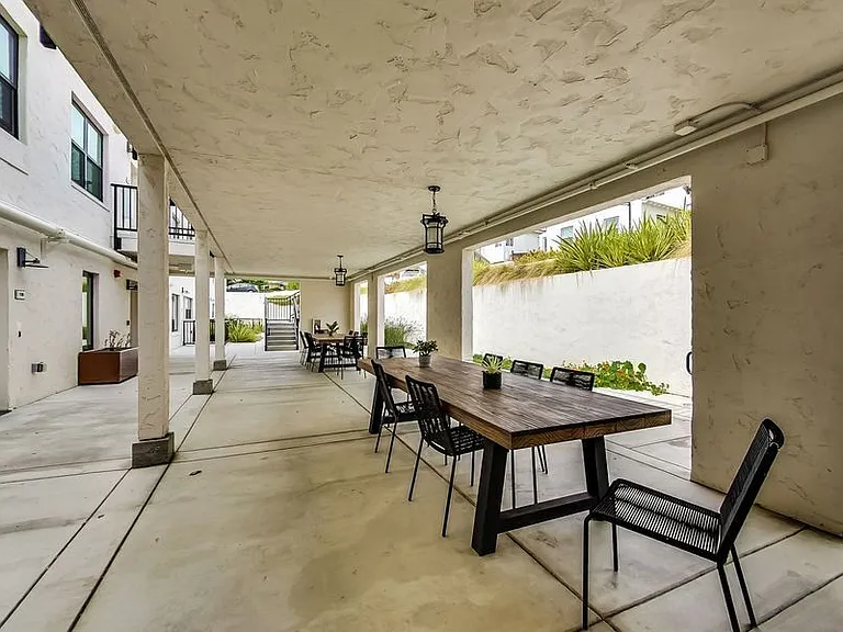 The Paloma at Oakland Hills — Photo 36