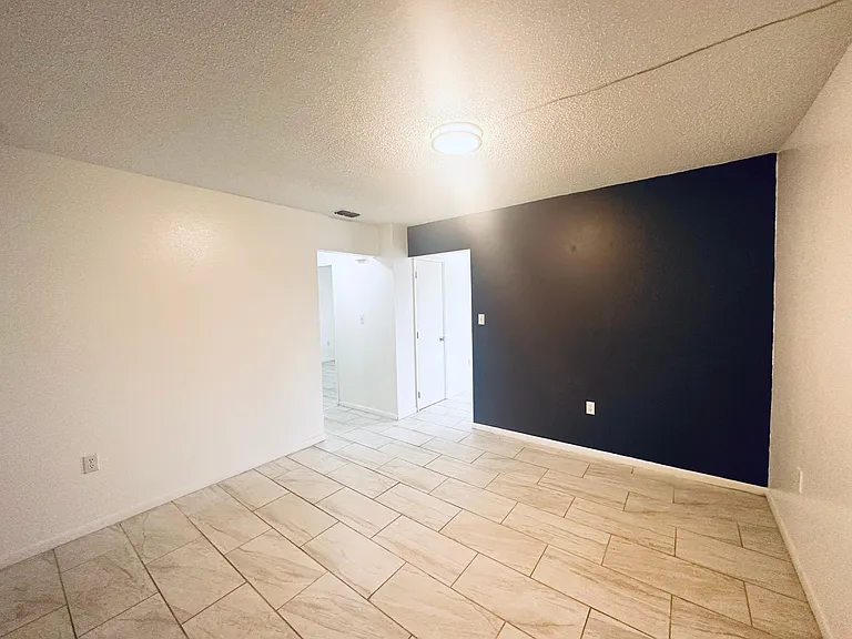 101 Lake Hunter Dr #16 — Photo 11