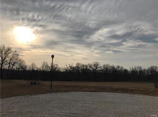 170 Riverside Dr, Troy, MO 63379