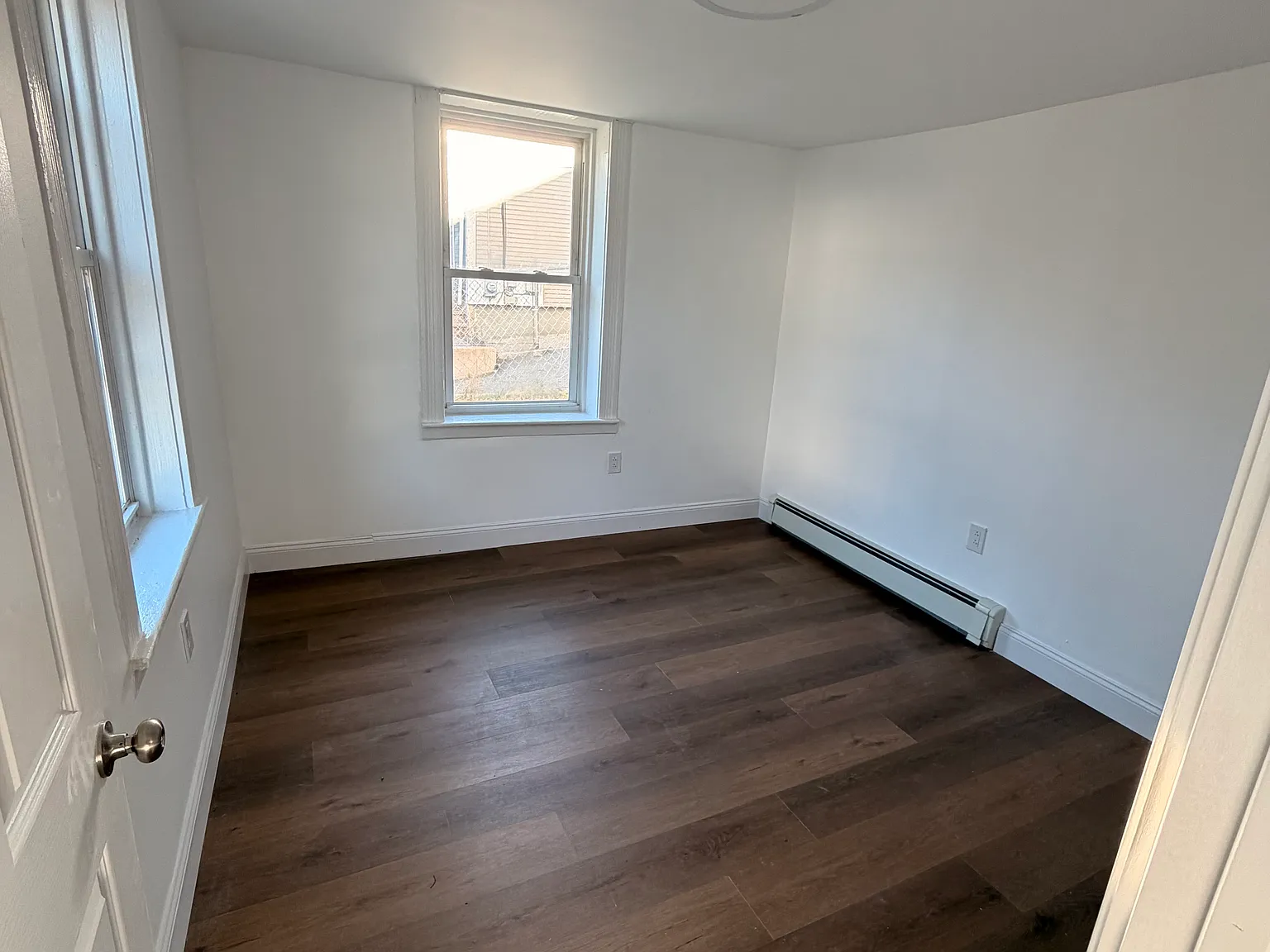 2 bed, 926 sqft, $2,000 — Photo 3