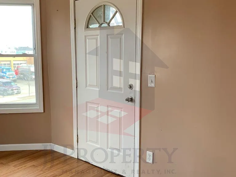 799 Elmwood Ave #2 — Photo 4
