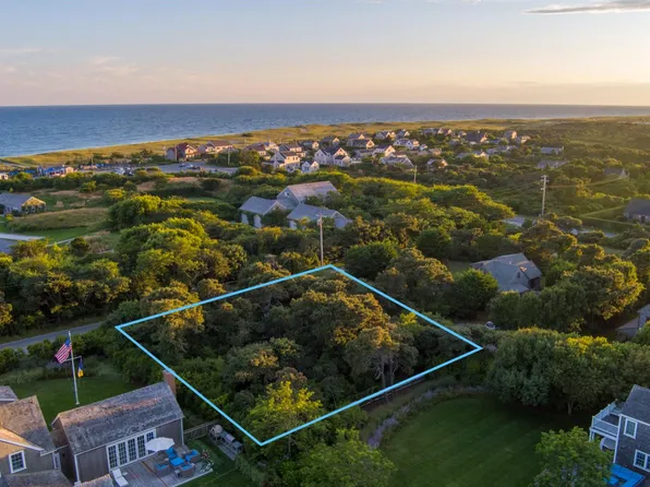 12 Nonantum Ave, Nantucket, MA 02554