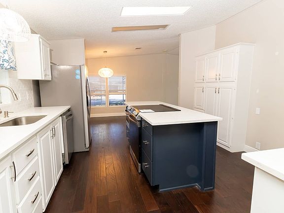 4th image of 251 Blue Heron Blvd