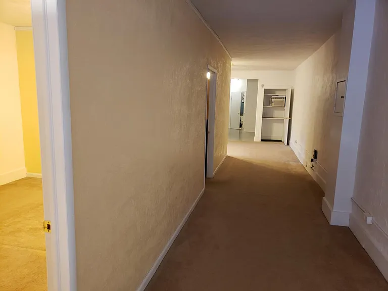 111 Smithfield St — Photo 9