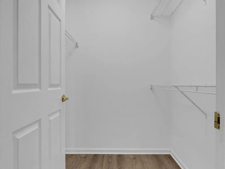 6403 Shelton Cir #102 — Photo 22