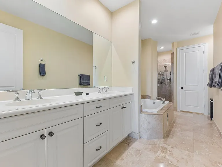 41 Via Floresta Dr — Photo 8
