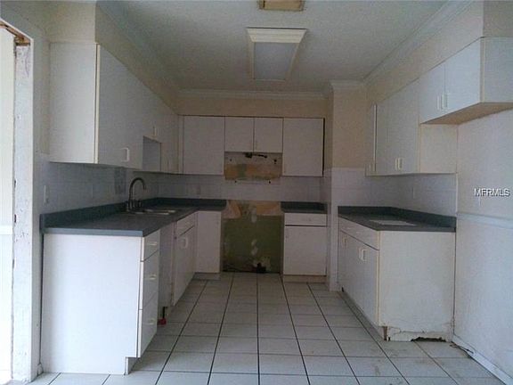 3rd image of 310 S Center St