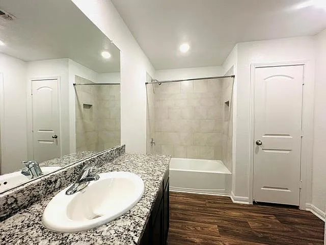 133 Dupont Pass — Photo 13