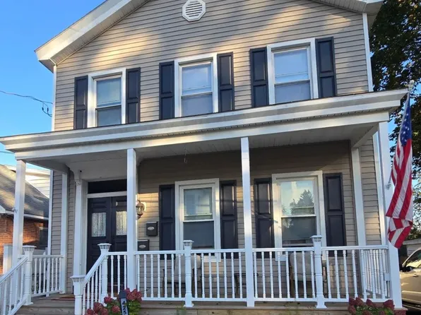 425 6th Ave, Watervliet, NY