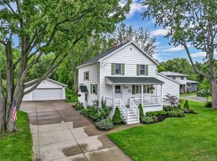 2275 Berg Rd, Buffalo, NY 14218