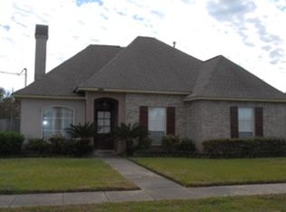 3382 Camelia St, Zachary, LA 70791