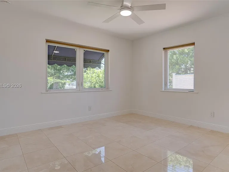500 SW 51st Ct — Photo 54