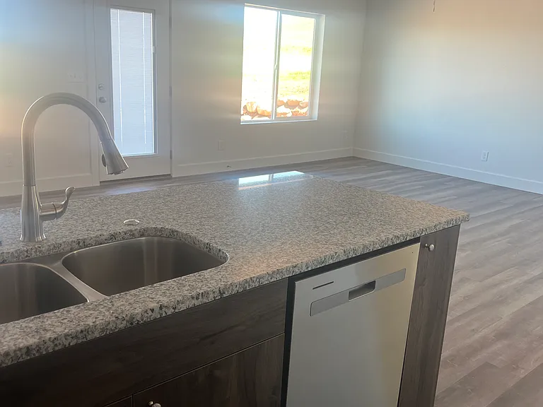 812 Sundance Ave — Photo 13