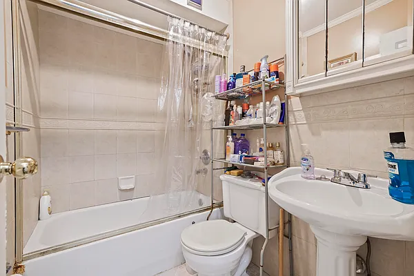 Sold by Keller Williams Realty Landmark II | media 24