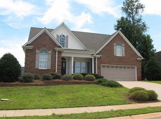 330 Merrivale Ln, Spartanburg, SC 29301