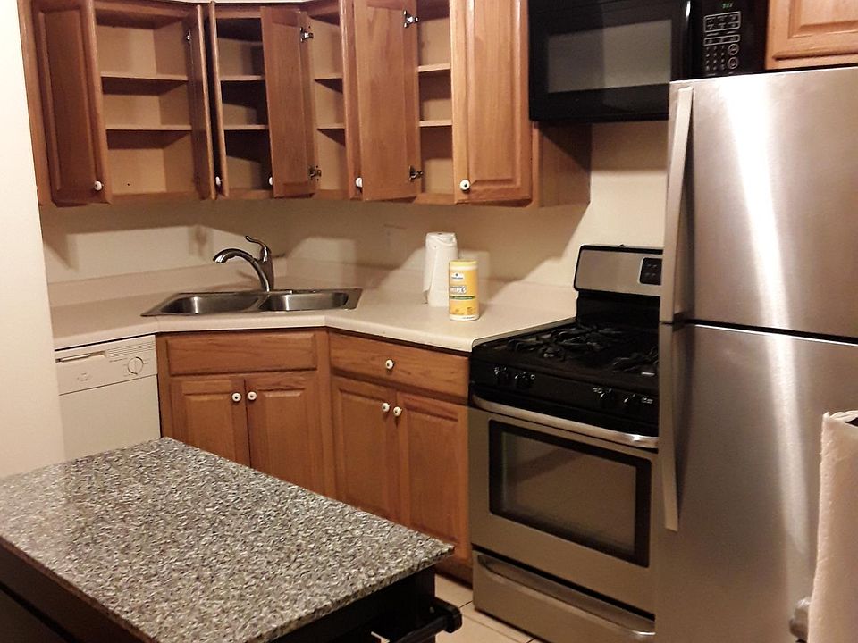1st image of 1002 Centurion Ln