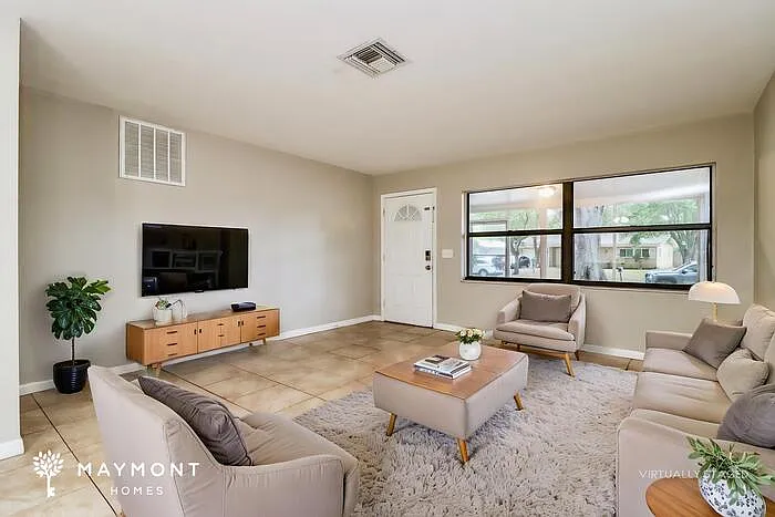 2086 Shadow Ln — Photo 4