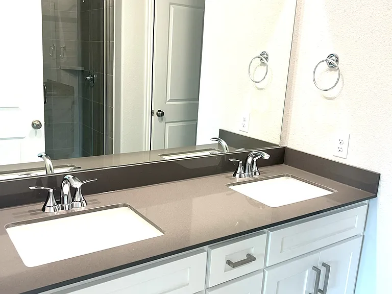 3010 Camilli Cv — Photo 18