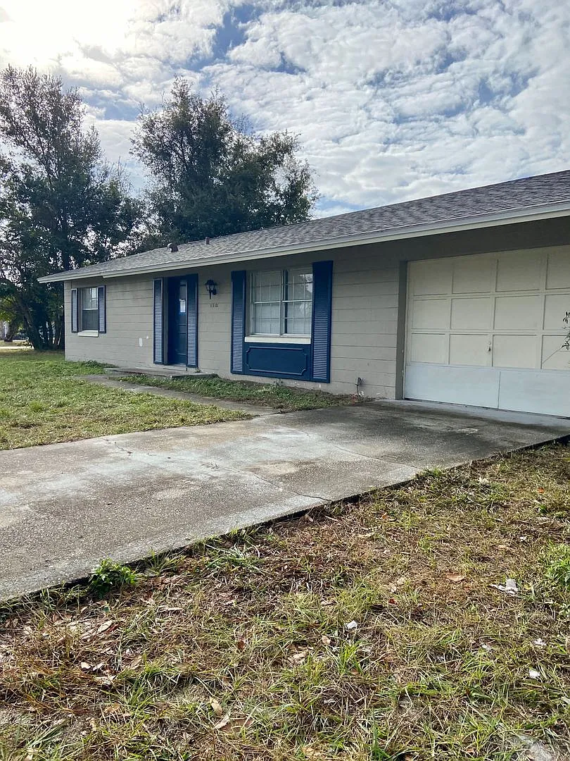 Building Photo - 1312 Saxon Blvd