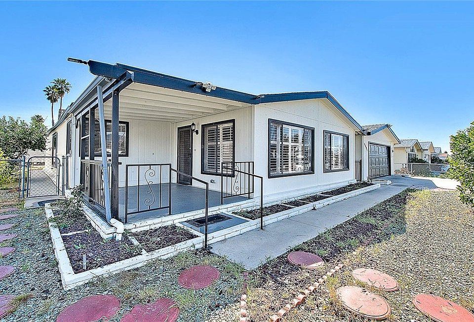 1st image of 44591 Springwood Cir