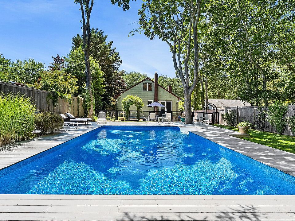 1st image of 20 Hillover Ln