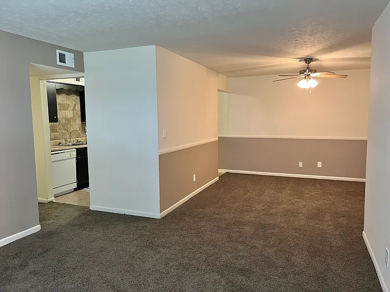 Derby Run Apartments — Photo 73