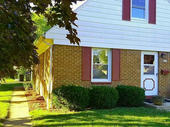 5th image of 4828 W Montrose Ave