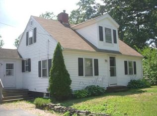 15 Elmwood Ave, Dover, NH 03820