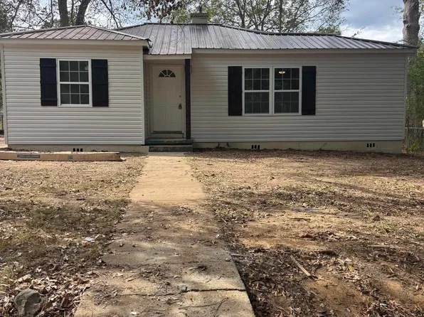 146 McDonald Ter, Childersburg, AL 35044